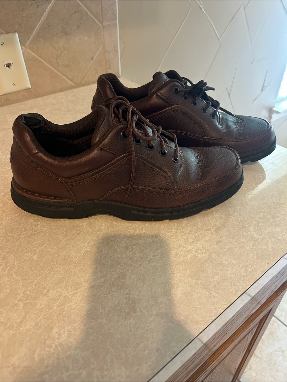 Rockport Men's Brown Leather Lace-Up Comfort Shoe 10.5